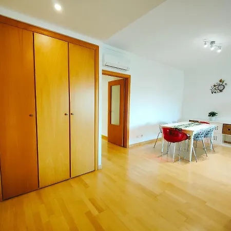 Sunny Expo, Free Parking 리스본